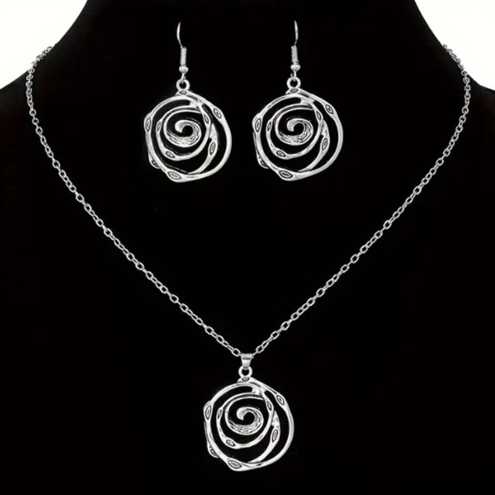 Vintage Retro Ethnic Round Disc Necklace & Earring Set - Silver Electro-Plated